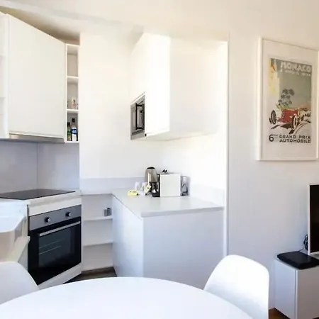 Charming Flat At Monaco's Edge